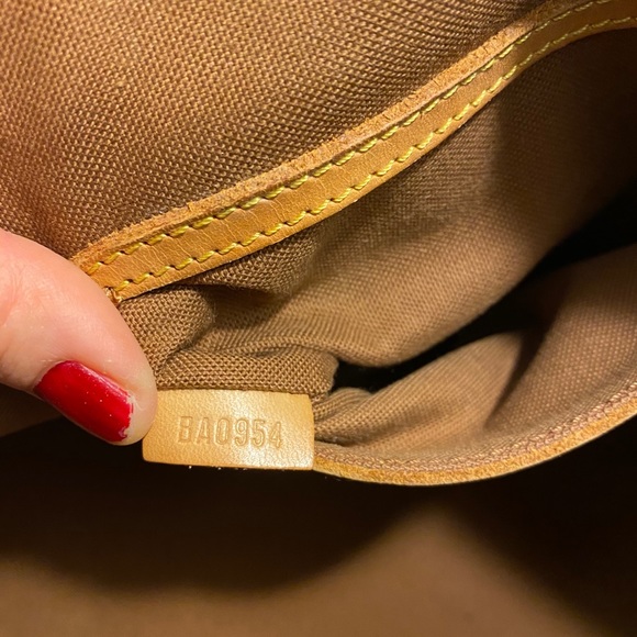 ❌Sold❌Authentic Louis Vuitton Alma Hand bag - Picture 10 of 15